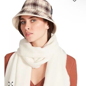 Steve Madden - reversible bucket hat (cream, Black)